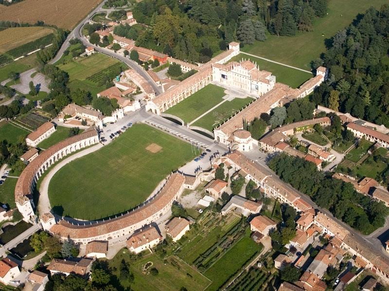 Alloggio Agrituristico Ai Tre Castelli Moruzzo Kültér fotó