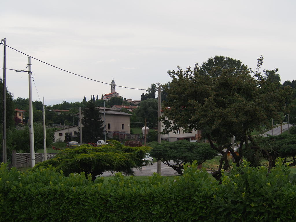 Alloggio Agrituristico Ai Tre Castelli Moruzzo Kültér fotó